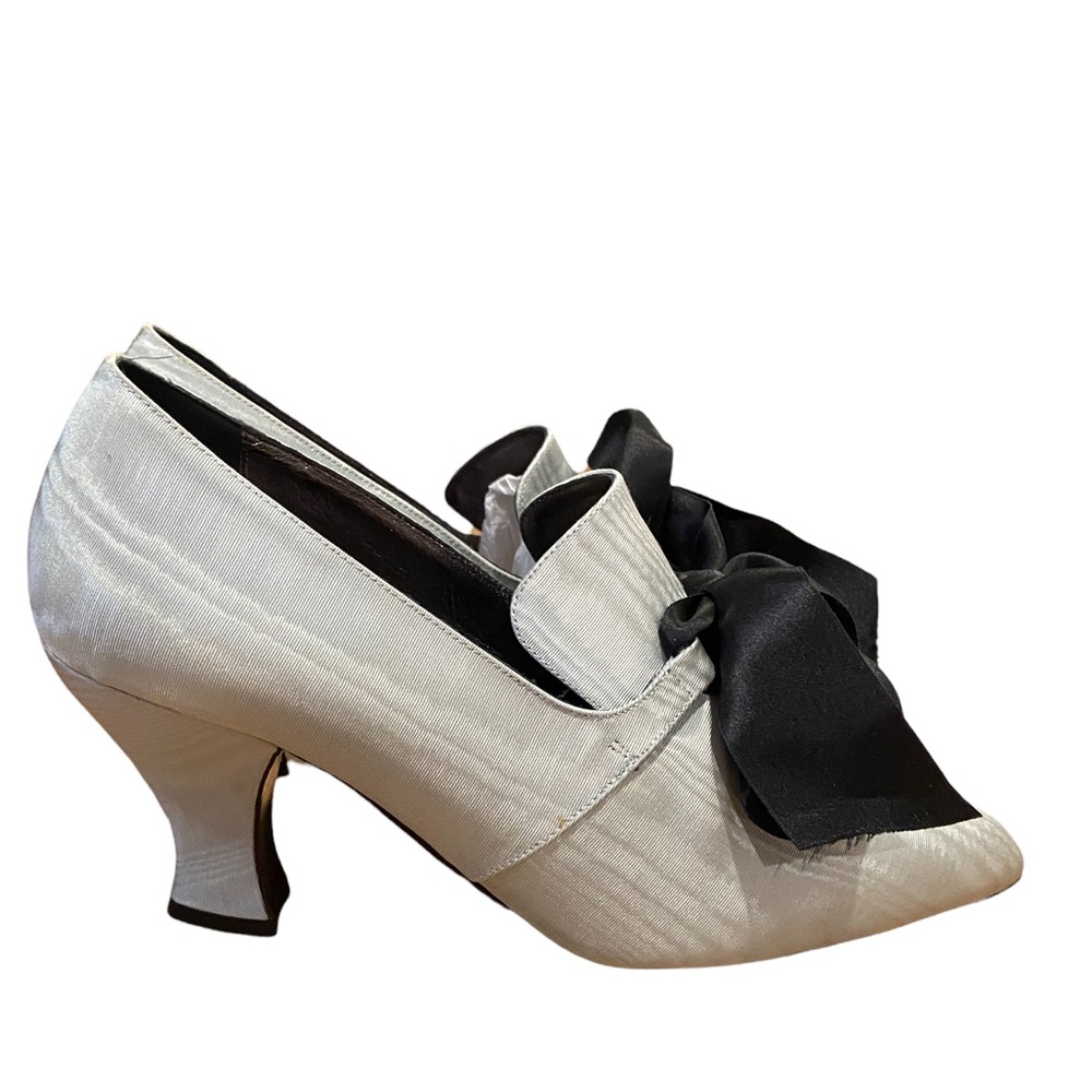 Marc Jacob’s Runway Bridgerton shoes
